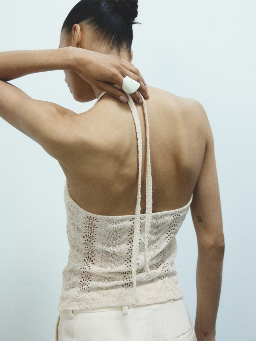 H&M Cream Pointelle Crochet Knit Halter Backless Top S - Picture 3 of 9